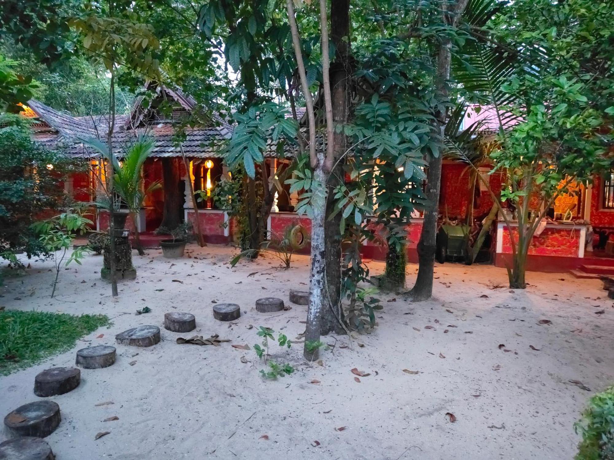 Abba Marari Beach Villas & Homestay Mararikulam Alappuzha Habitación foto